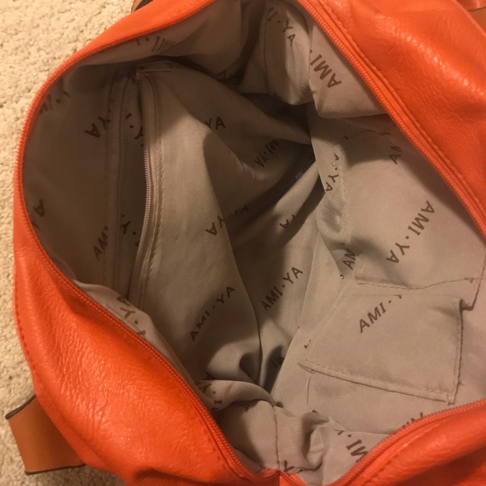 Handbag - Picture 2 of 2